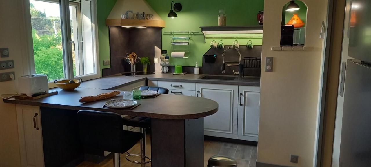 Logement Lumineux, Entierement Renove Avec Jardin Caumont-sur-Durance 外观 照片
